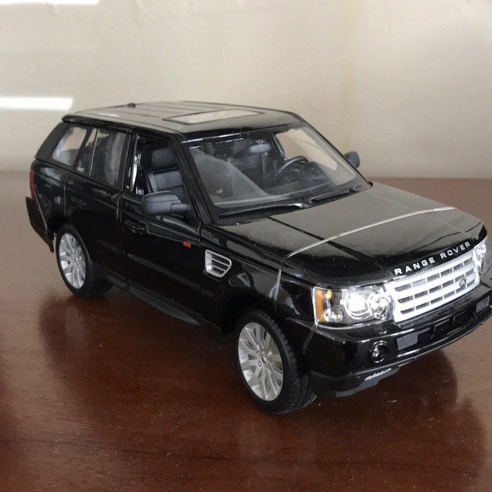 Range Rover toy mode